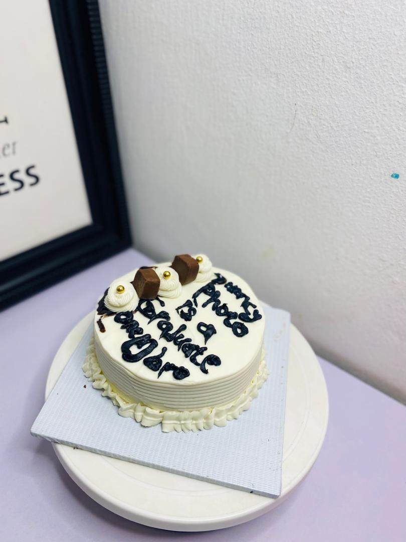 White cake with appreciation message