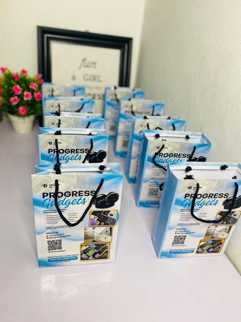 Progress Gadgets Gift Bags by Cassy Bakes