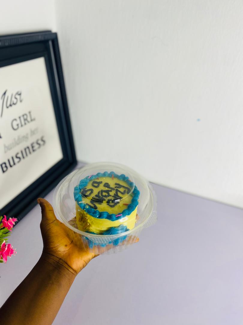 Blue & Yellow Custom Cake by Cassy Bakes